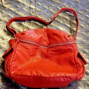 Red hobo purse. Multi-pockets.